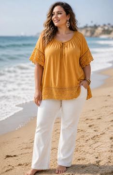 Immagine di QUALITY TOP WITH LACE